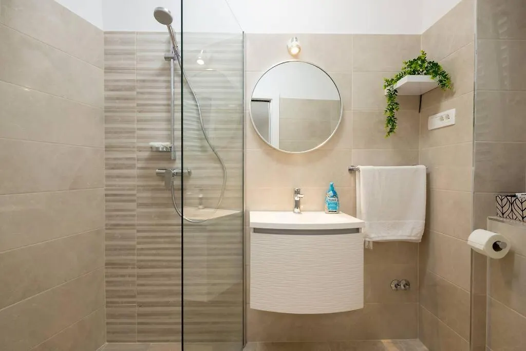 Lovely Central Apartment Ivana With Terrace Split Croatia