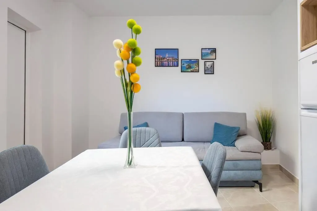 Lovely Central Apartment Ivana With Terrace Split Kroatië